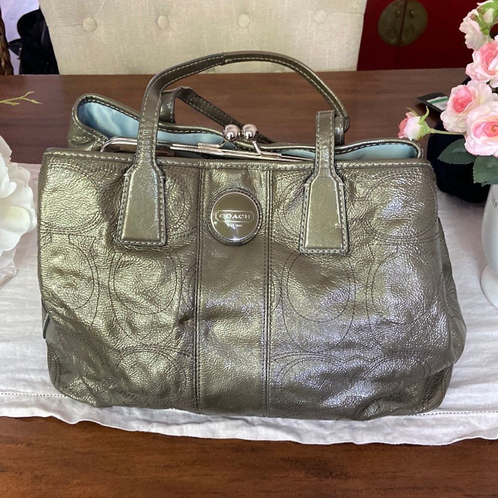 Coach Vintage hand bag green with blue satin 3 divisions